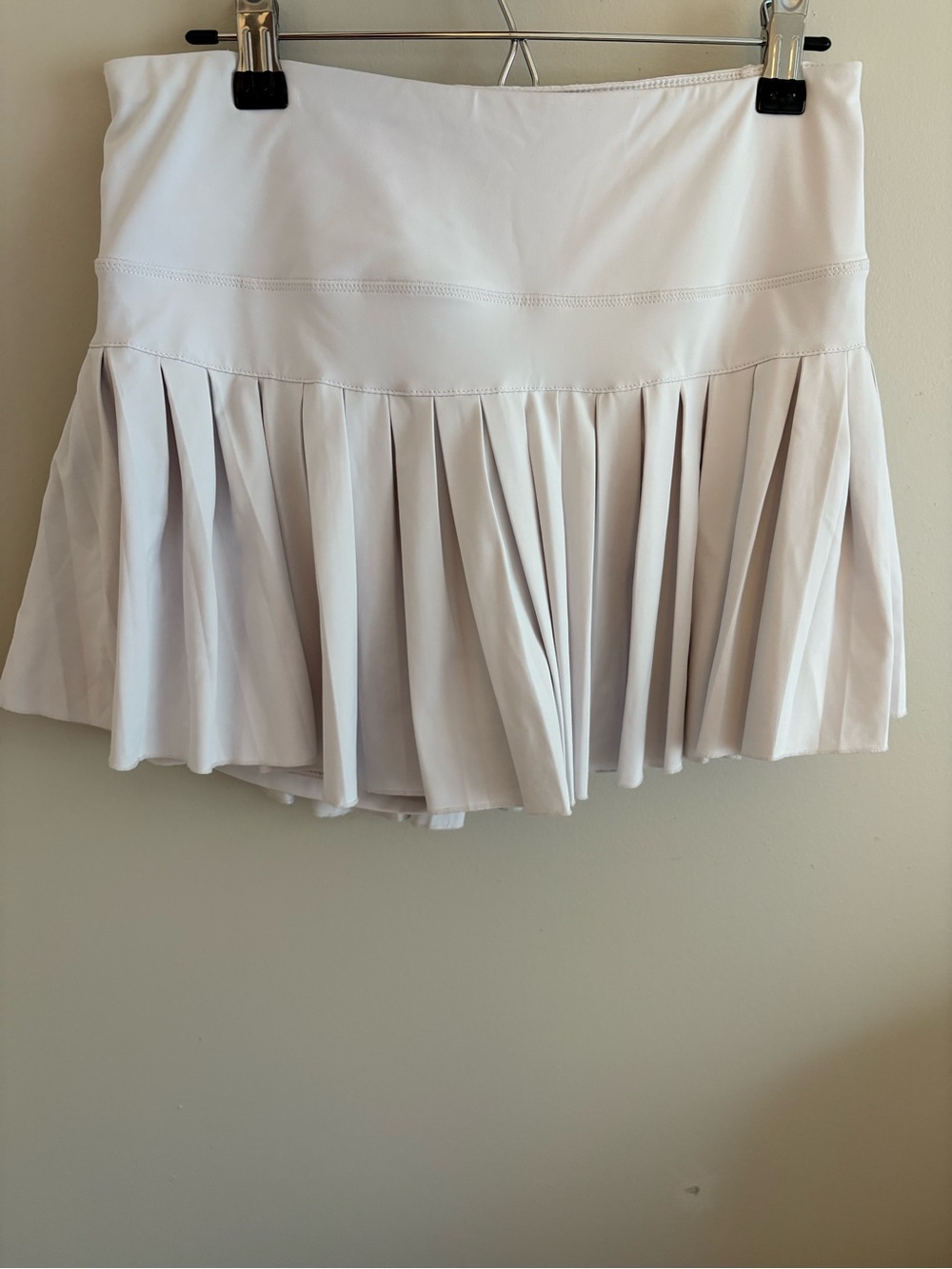 White Goldhinge Skirt